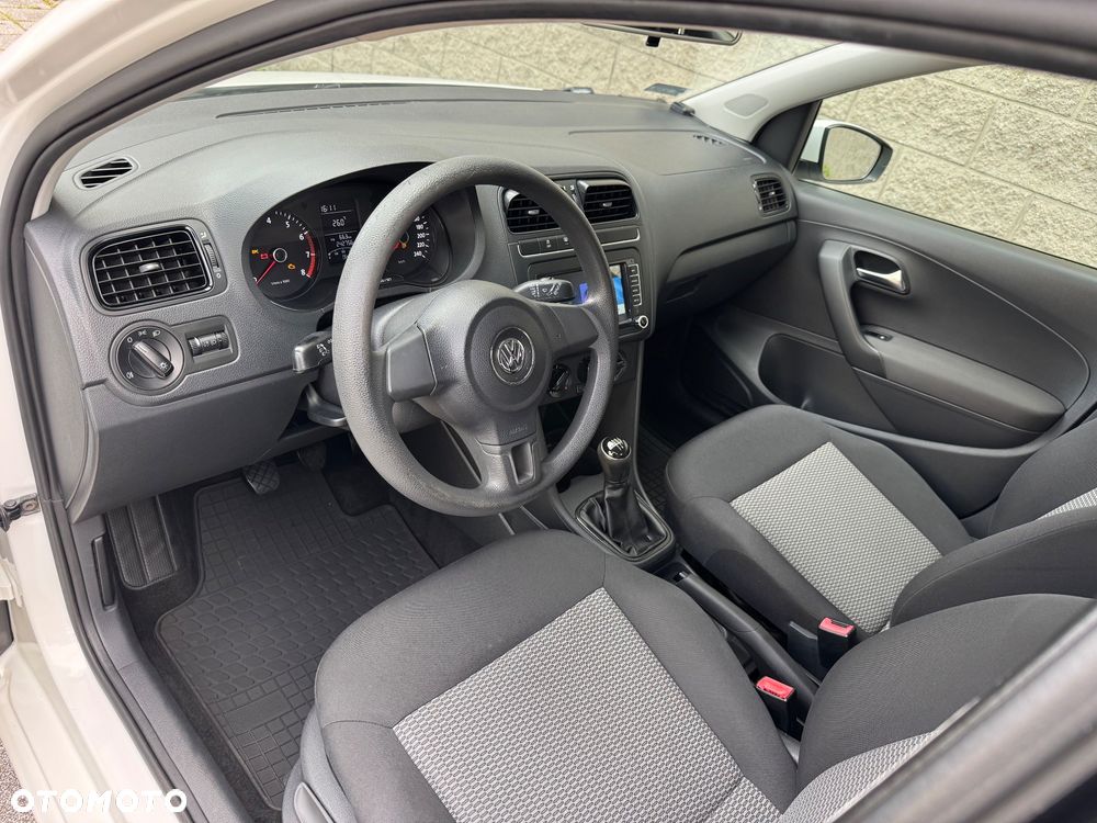 Volkswagen Polo 1.4 16V Trendline - 9