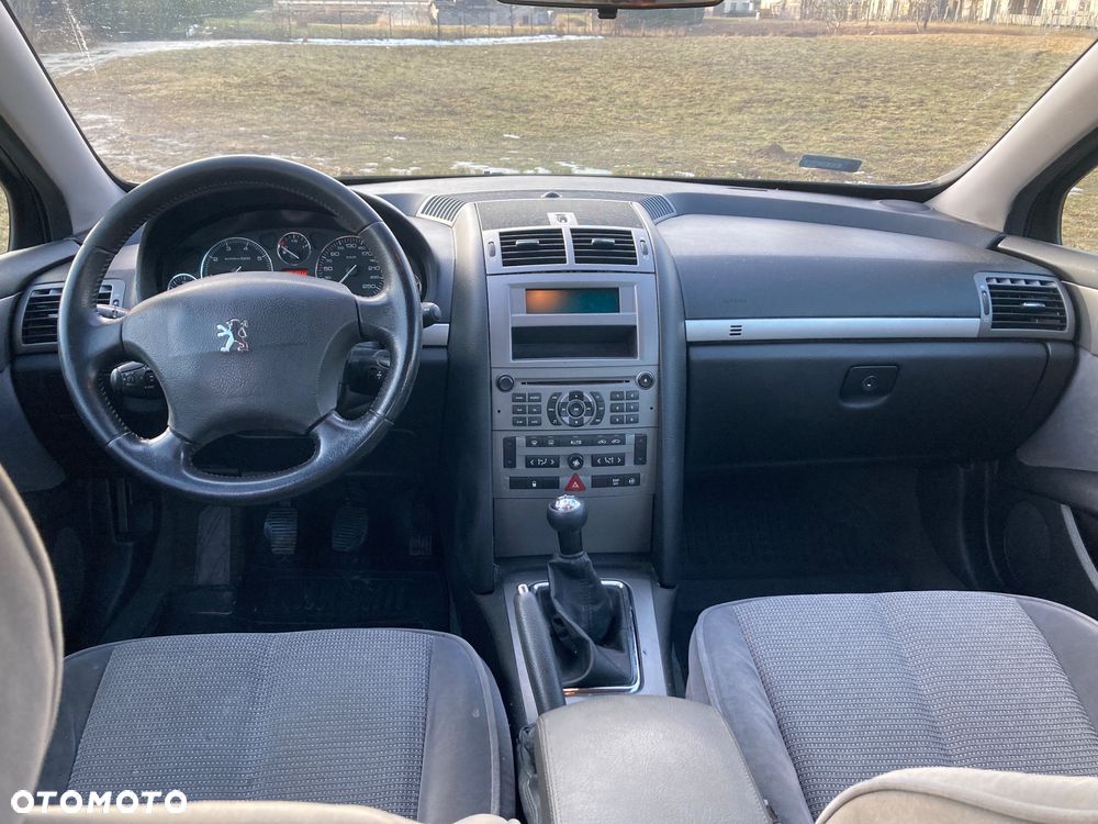 Peugeot 407 - 10