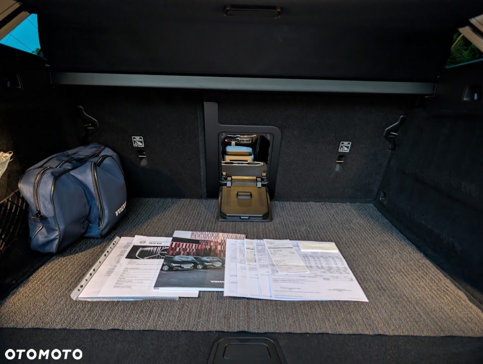 Volvo XC 60 B4 B Momentum - 32