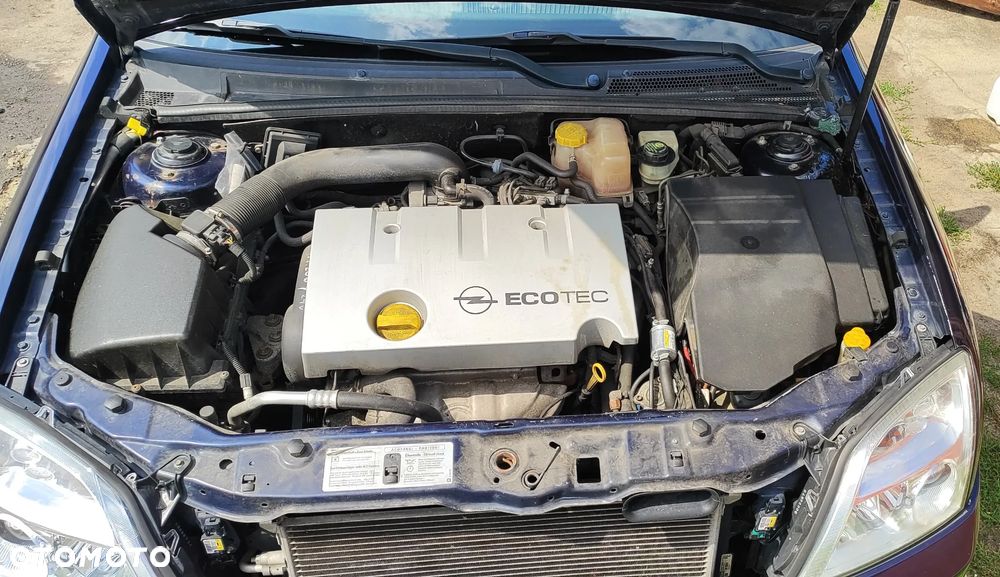 Opel Vectra 1.8 - 14