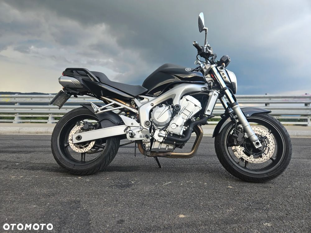 Yamaha FZ6 - 11