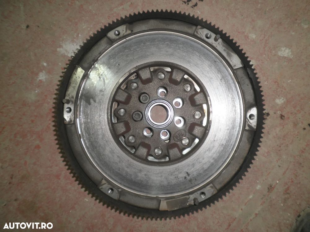 Kit ambreiaj , volanta Mercedes A Class W176, B Class W246, 1.5 D A6070300605 A0262501001