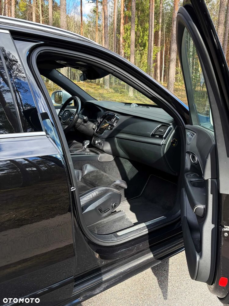 Volvo XC 90 D5 AWD R-Design 7os - 9