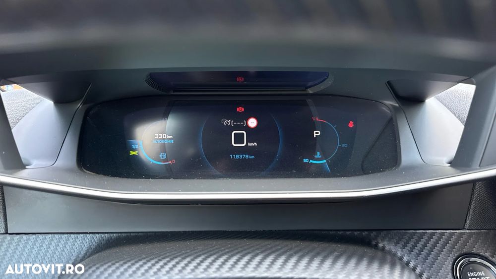 Peugeot 2008 1.5 BlueHDI EAT8 STT Allure Pack - 20