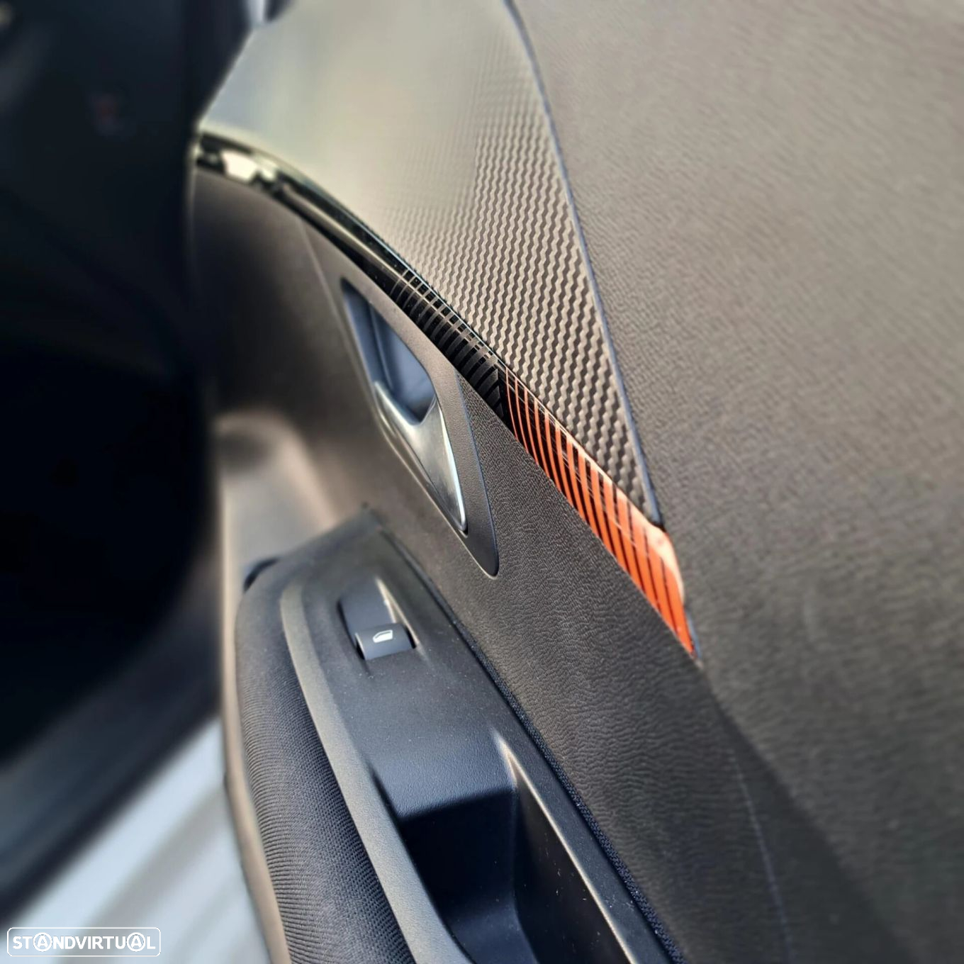 Peugeot 208 PureTech 100 EAT8 Active Pack - 19