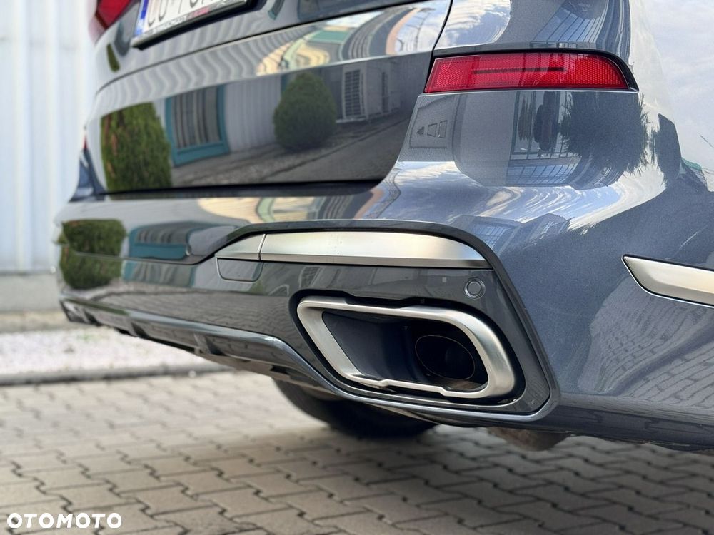 BMW X7 M50d sport - 12