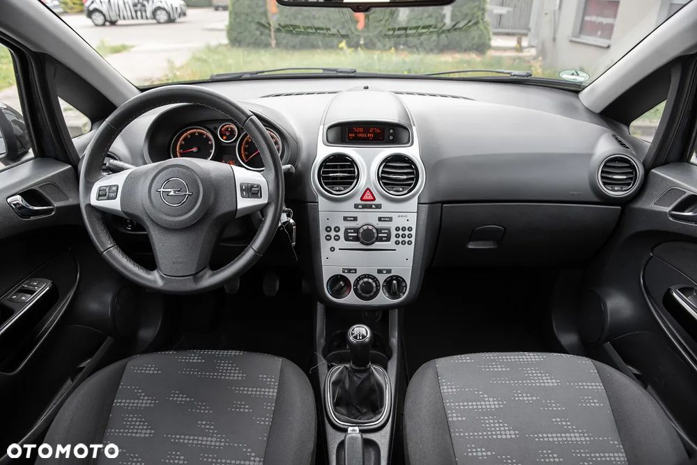 Opel Corsa 1.4 16V Innovation - 23
