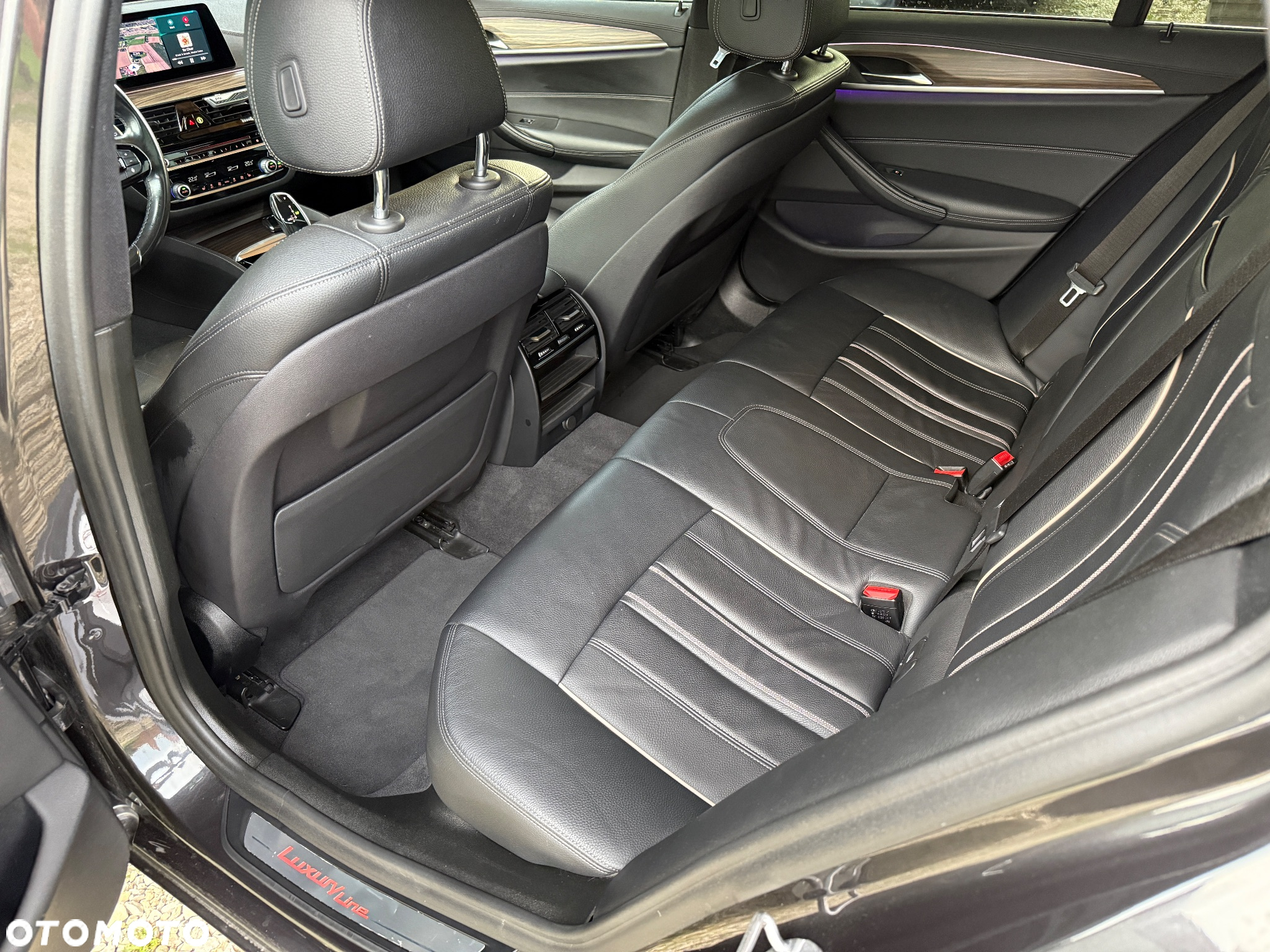BMW Seria 5 520d Touring Luxury Line - 12