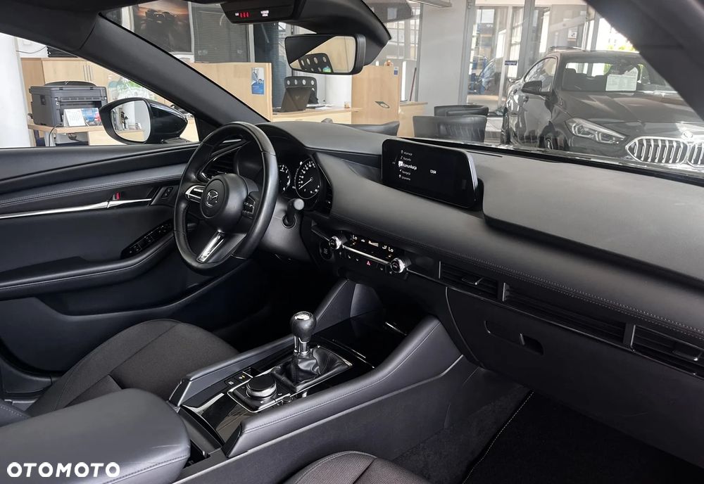 Mazda 3 ver-e--skyactiv--g-2-0-m-hybrid-homura - 24