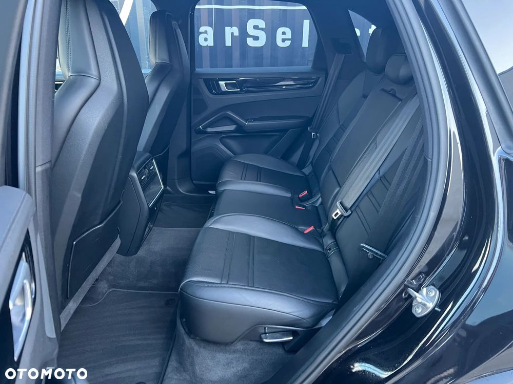 Porsche Cayenne Tiptronic S - 8