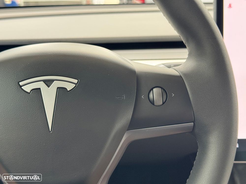 Tesla Model Y Long Range Tração Traseira - 21