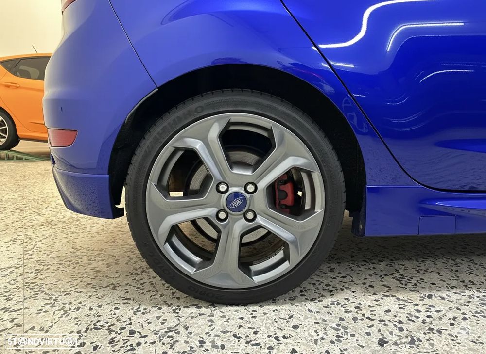 Ford Fiesta 1.6 EcoBoost c/ Pack Pele Desportiva ST - 9