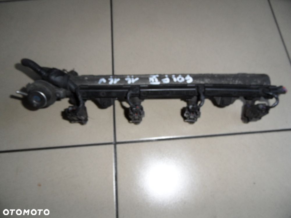 LISTWA WTRYSKOWA VW GOLF IV 1.6 16V SEAT - 2