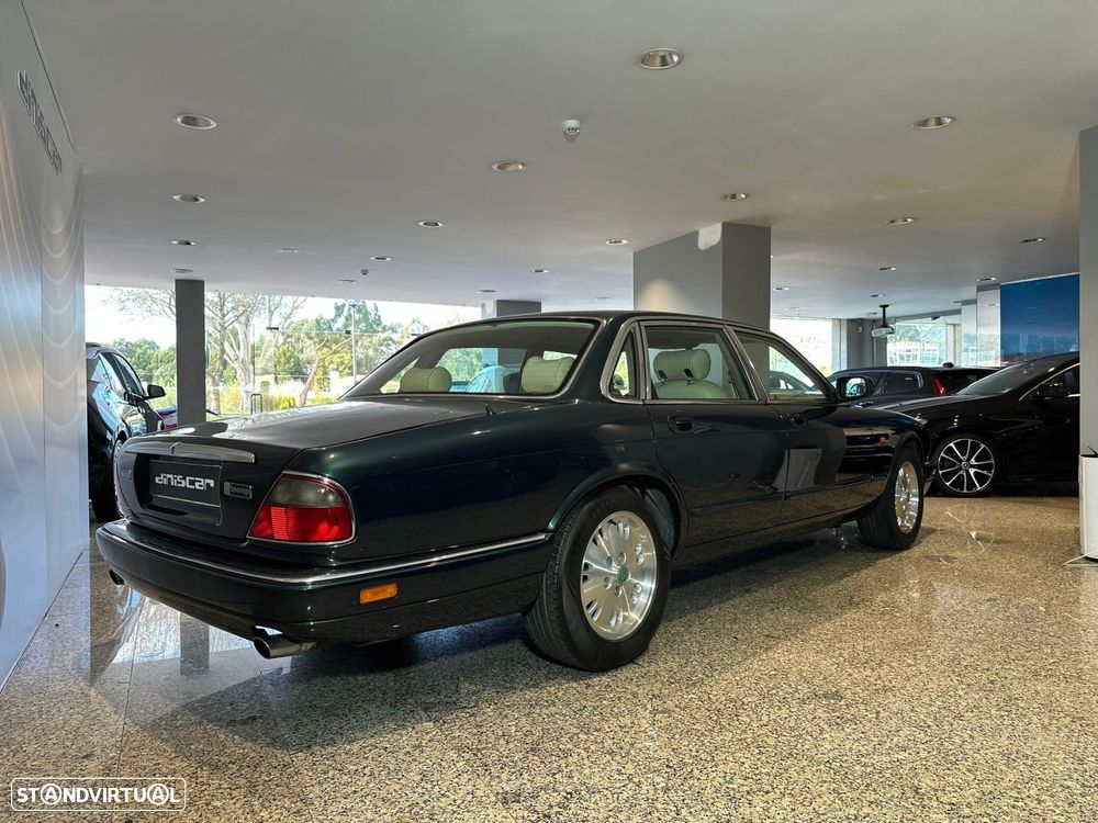 Jaguar Sovereign 3.2 Aut. - 29