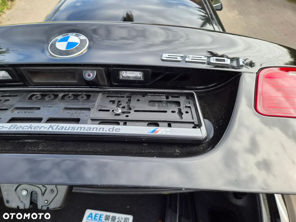 BMW Seria 5 520i - 10