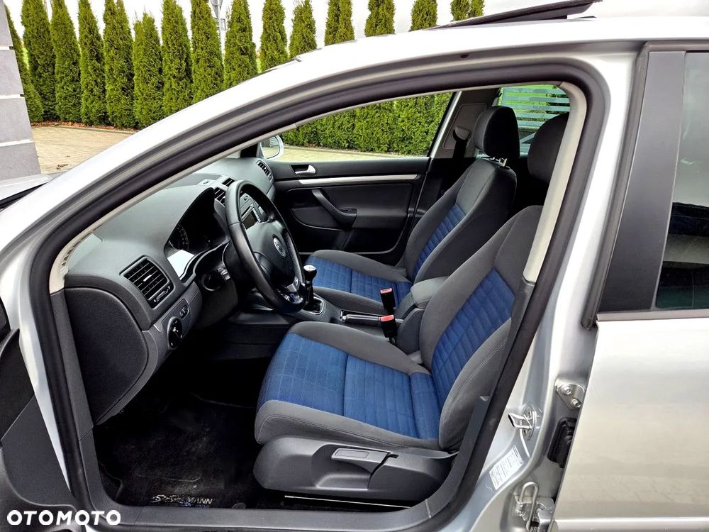 Volkswagen Golf - 14