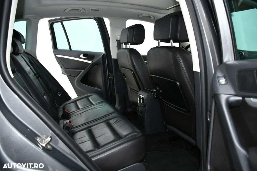 Volkswagen Tiguan - 8