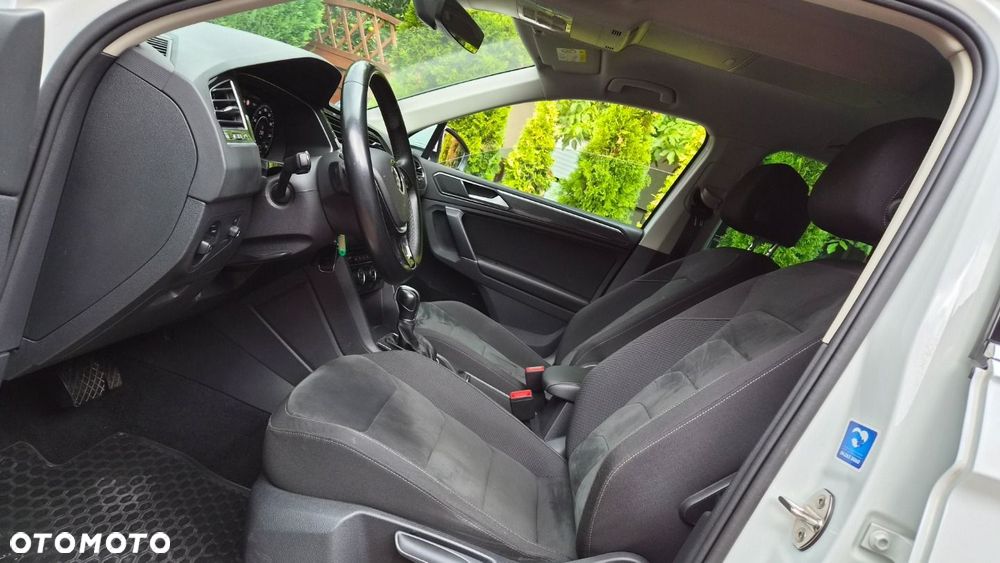 Volkswagen Tiguan - 14