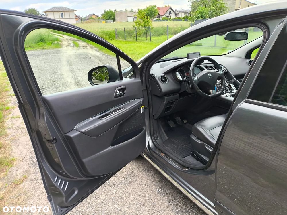 Peugeot 3008 HDi 150 Allure - 13
