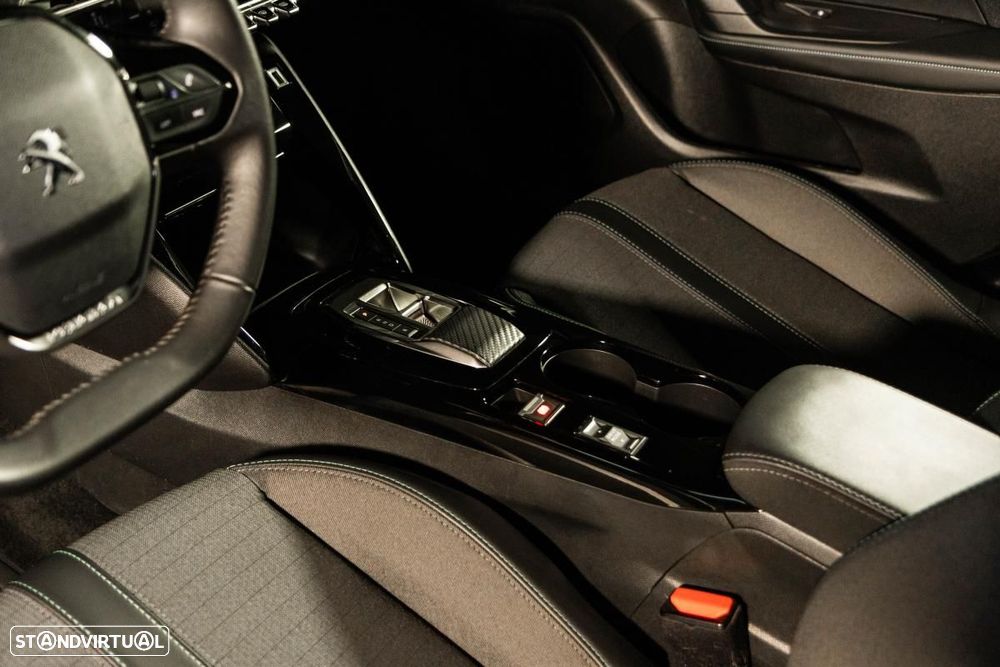 Peugeot e-2008 50 kWh Allure Pack - 30