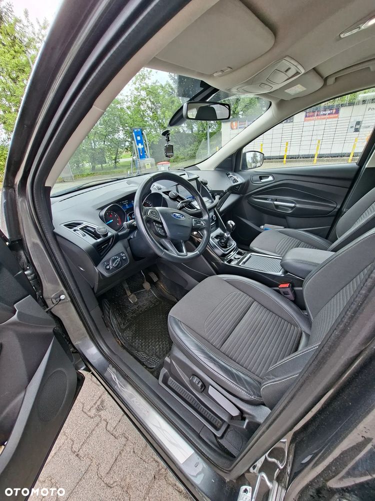 Ford Kuga 1.5 EcoBoost 2x4 Titanium - 15
