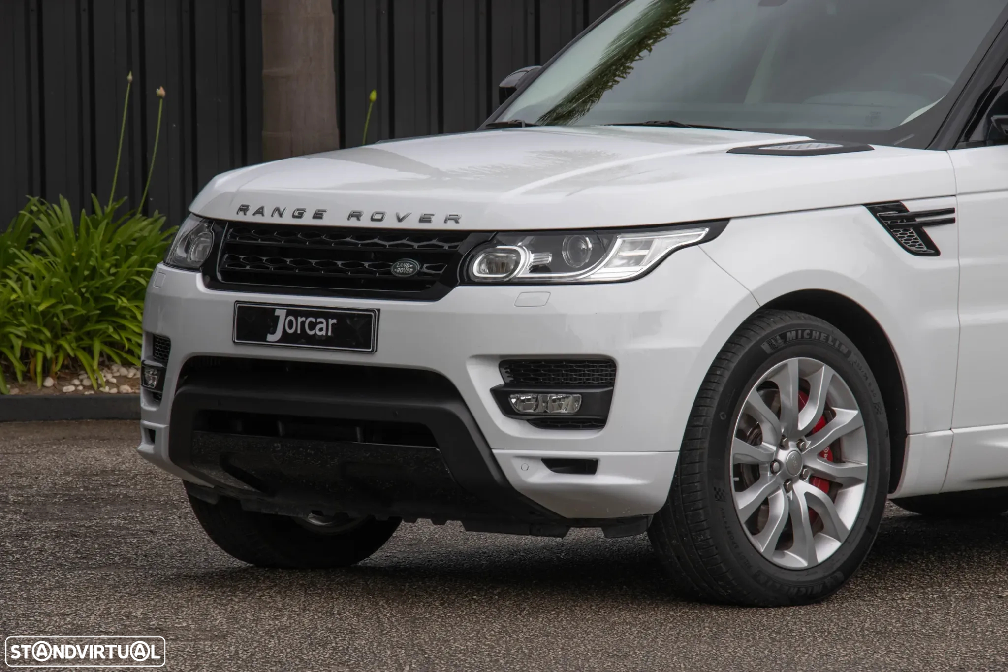 Land Rover Range Rover 4.4 SDV8 Autobiography - 2