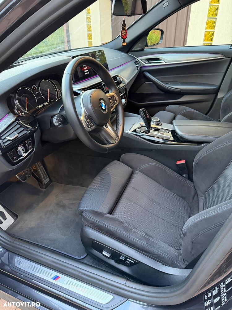 BMW Seria 5 530d xDrive AT - 7