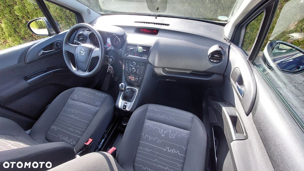 Opel Meriva - 12