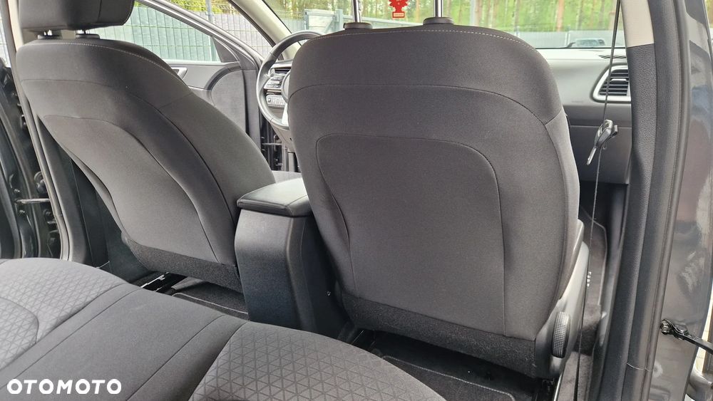 Kia XCeed 1.4 T-GDI M DCT - 28