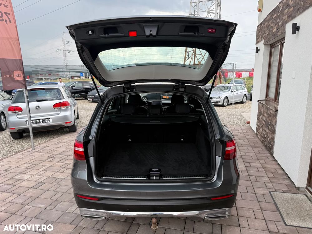 Mercedes-Benz GLC - 16