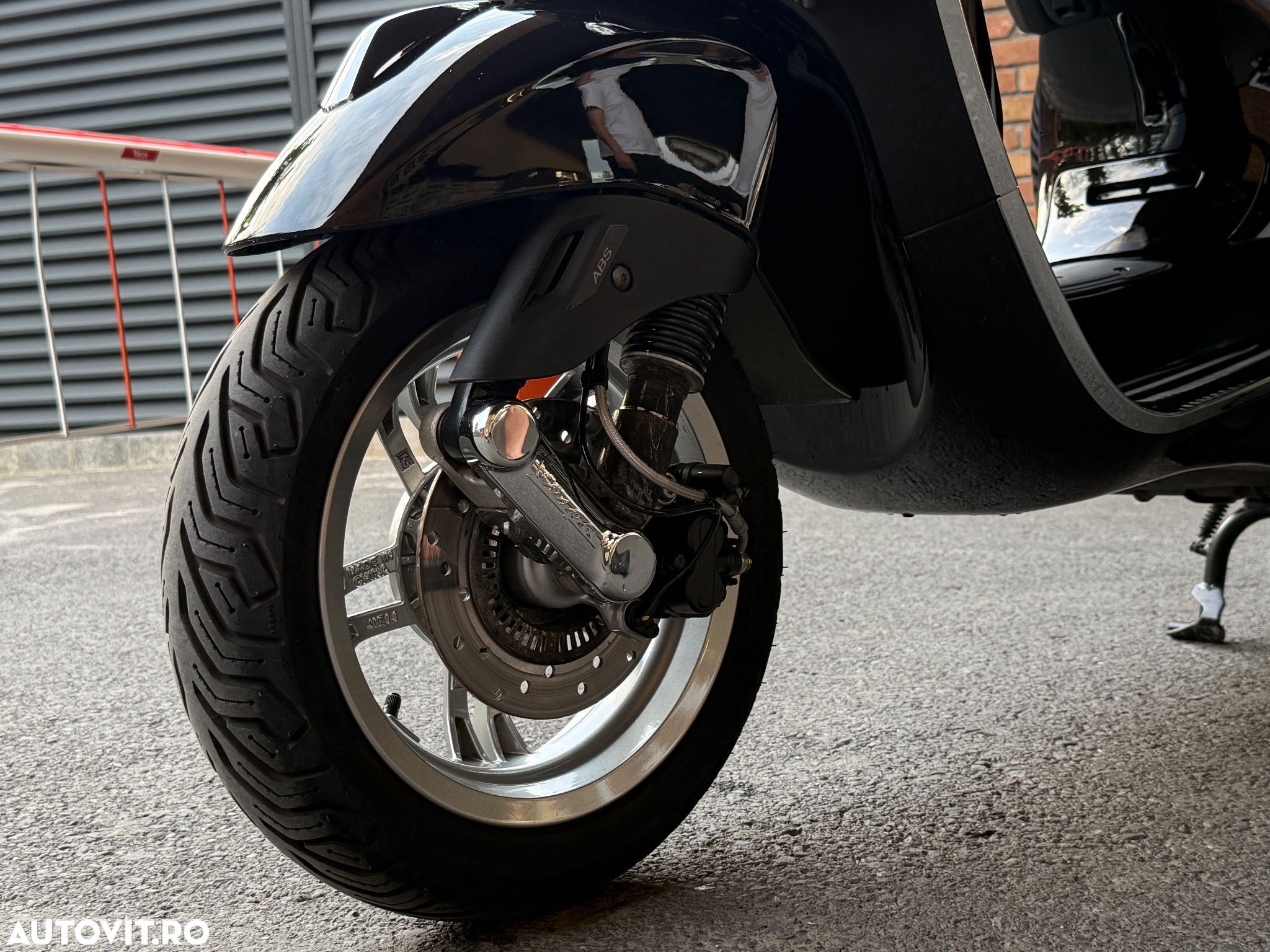 Vespa 125 Primavera - 15