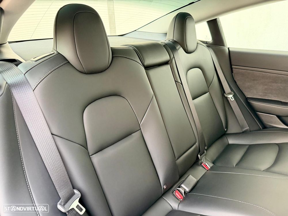 Tesla Model 3 Long Range Tração Traseira - 10