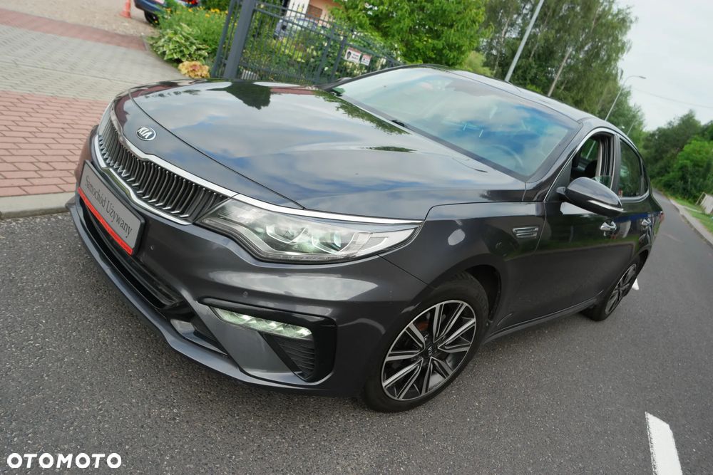 Kia Optima - 1