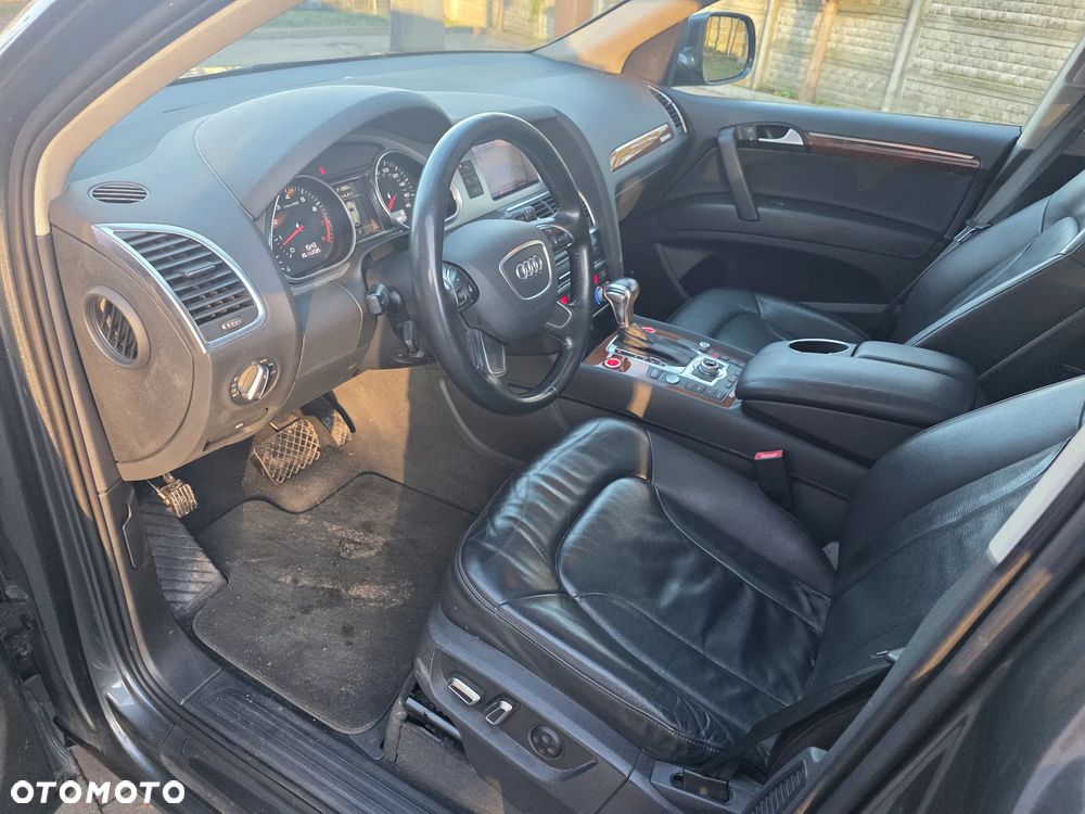 Audi Q7 3.0 TFSI Quattro Tiptronic - 38