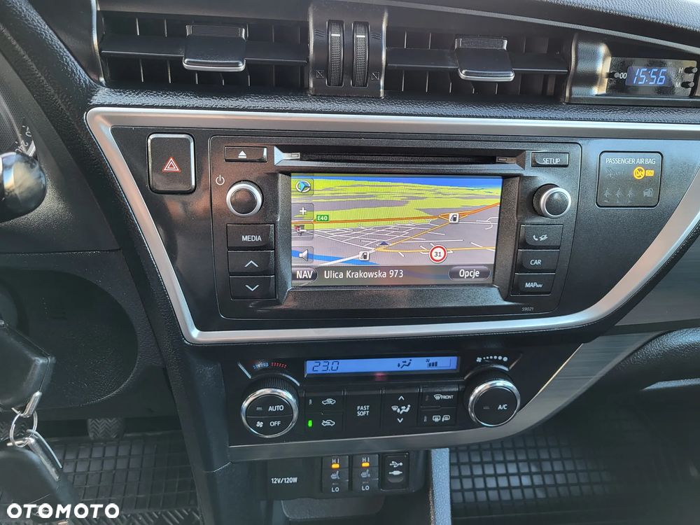 Toyota Auris - 18
