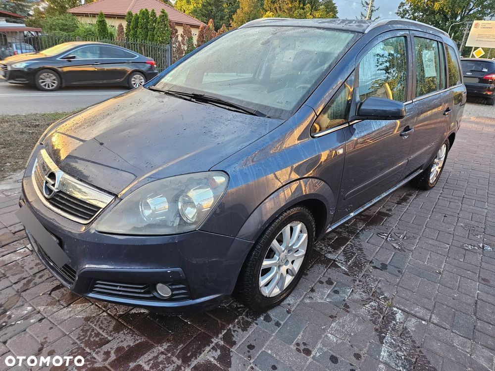 Opel Zafira - 2