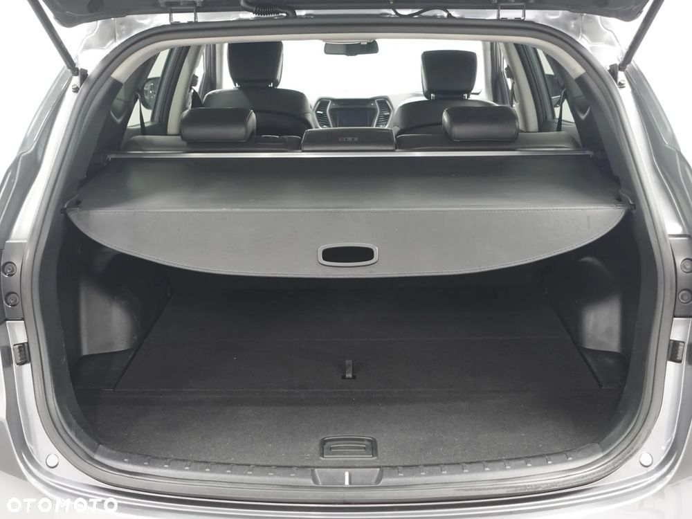 Hyundai Santa Fe 2.0 CRDI 2WD Style - 24