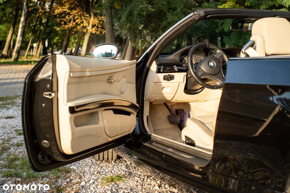 BMW Seria 3 325i Cabrio - 10