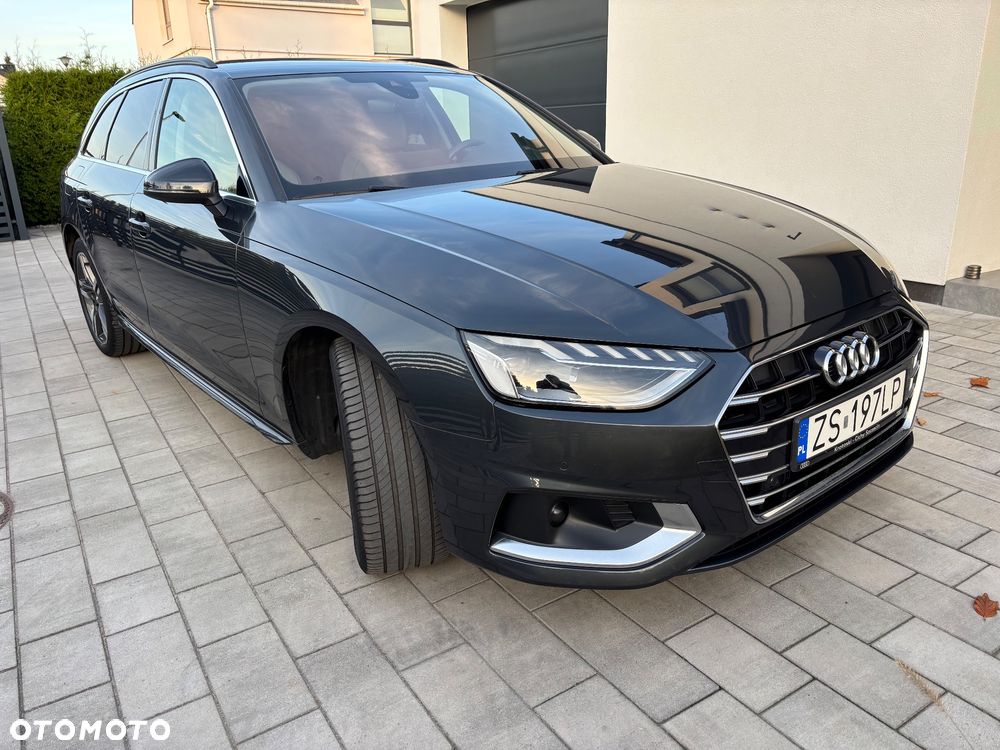 Audi A4 Avant 40 TFSI S tronic - 12