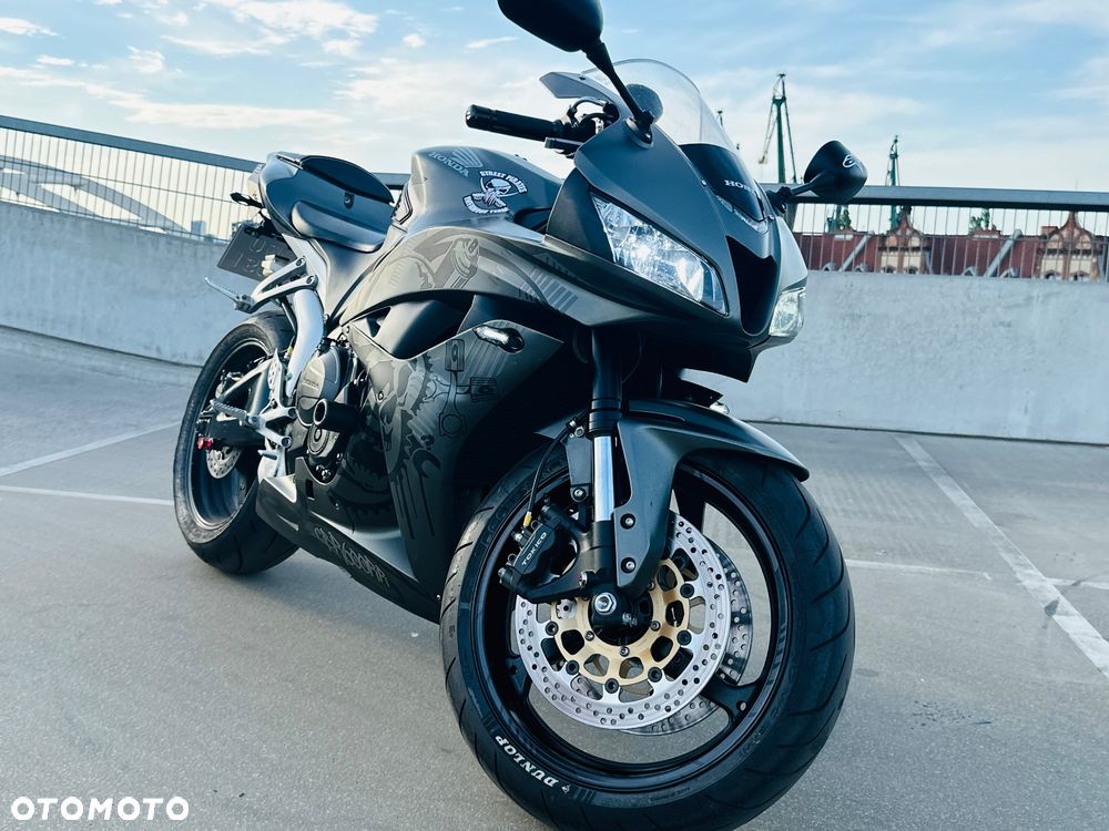 Honda CBR - 13
