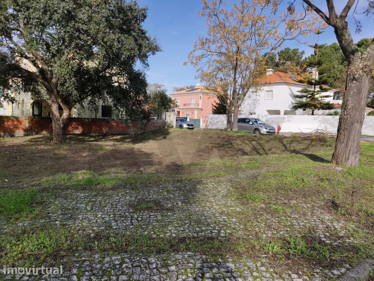 Terreno urbano com 628,65 m2 para construção em Azeitão - Grande imagem: 2/11