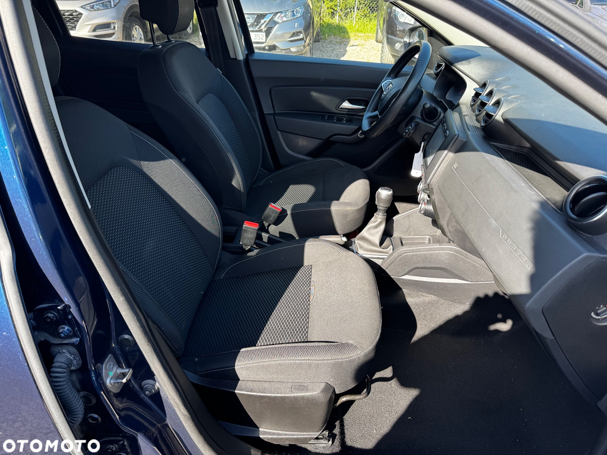 Dacia Duster 1.6 SCe Comfort - 31