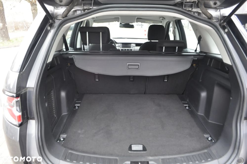 Land Rover Discovery Sport - 8