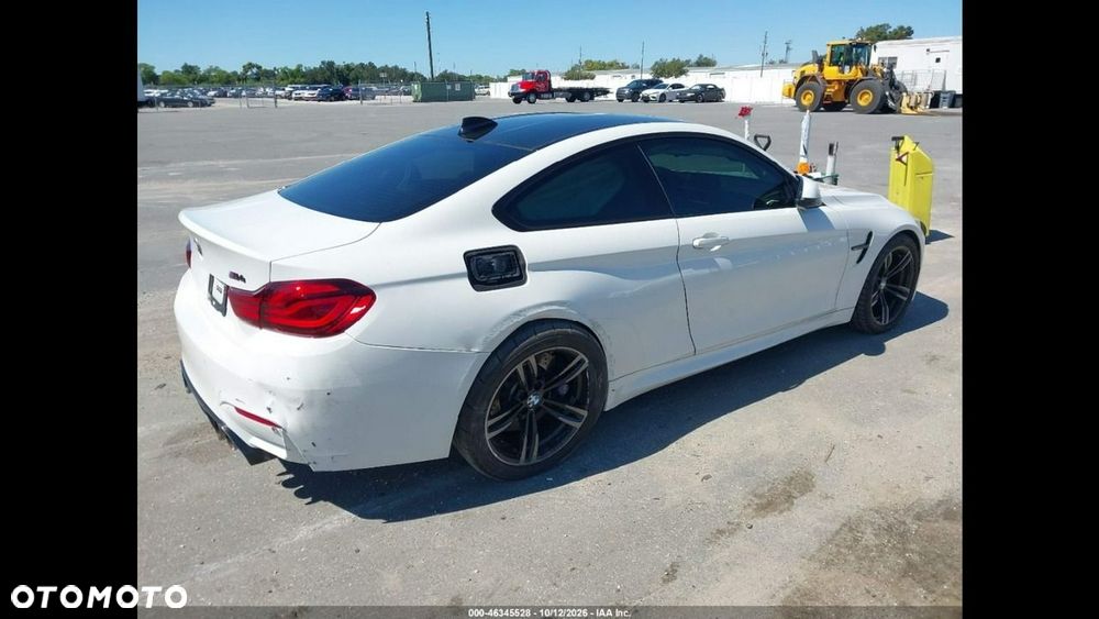 BMW M4 DKG - 4