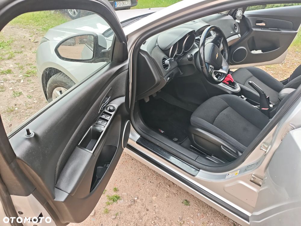 Chevrolet Cruze 1.6 LS - 7