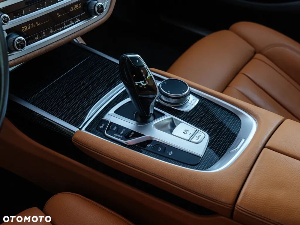 BMW Seria 7 730d xDrive - 10