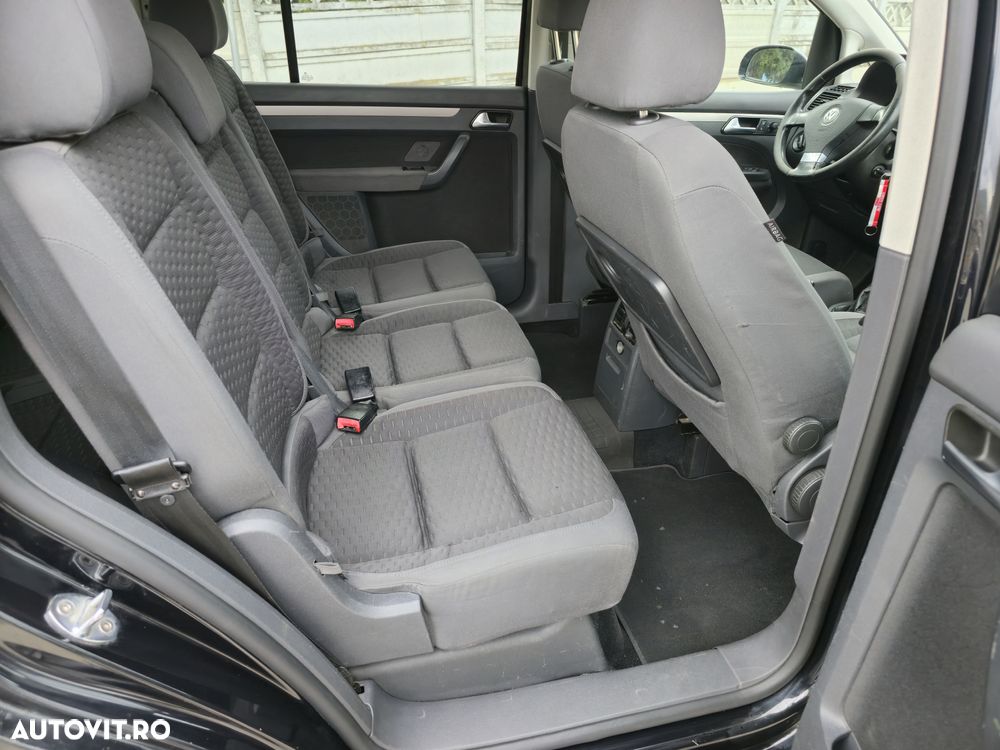 Volkswagen Touran 1.9 TDI Conceptline - 10