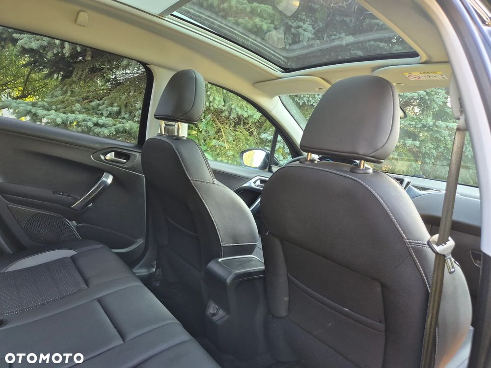 Peugeot 2008 - 21