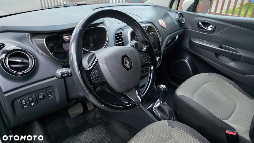 Renault Captur 1.2 TCe Helly Hansen EDC - 15