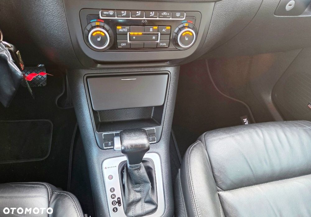 Volkswagen Tiguan - 12